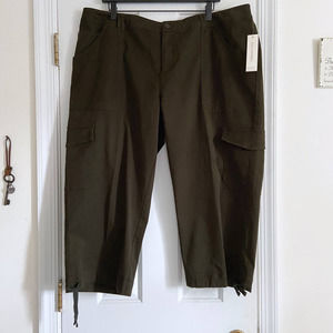 Coldwater Creek Natural Fit Green Cargo Crop Pants